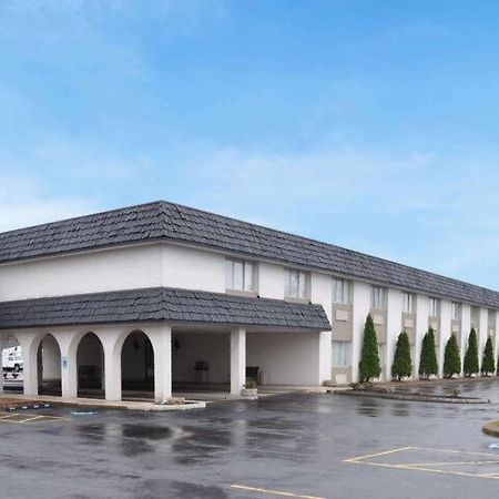 Avalon Inn ساندسكاي المظهر الخارجي الصورة