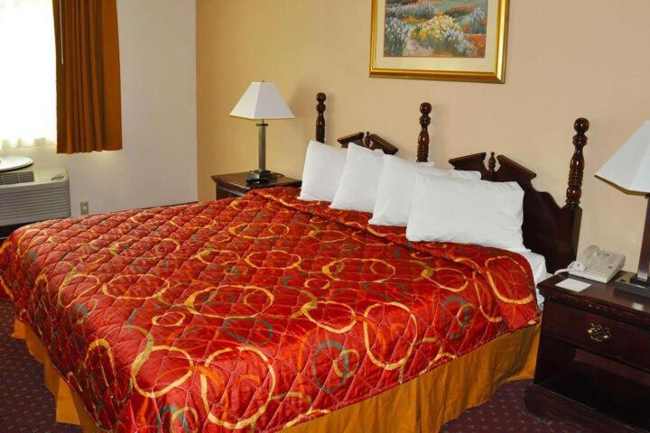 Avalon Inn ساندسكاي المظهر الخارجي الصورة